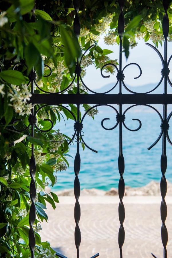 Villa Le Terrazze Torri Del Benaco Luaran gambar